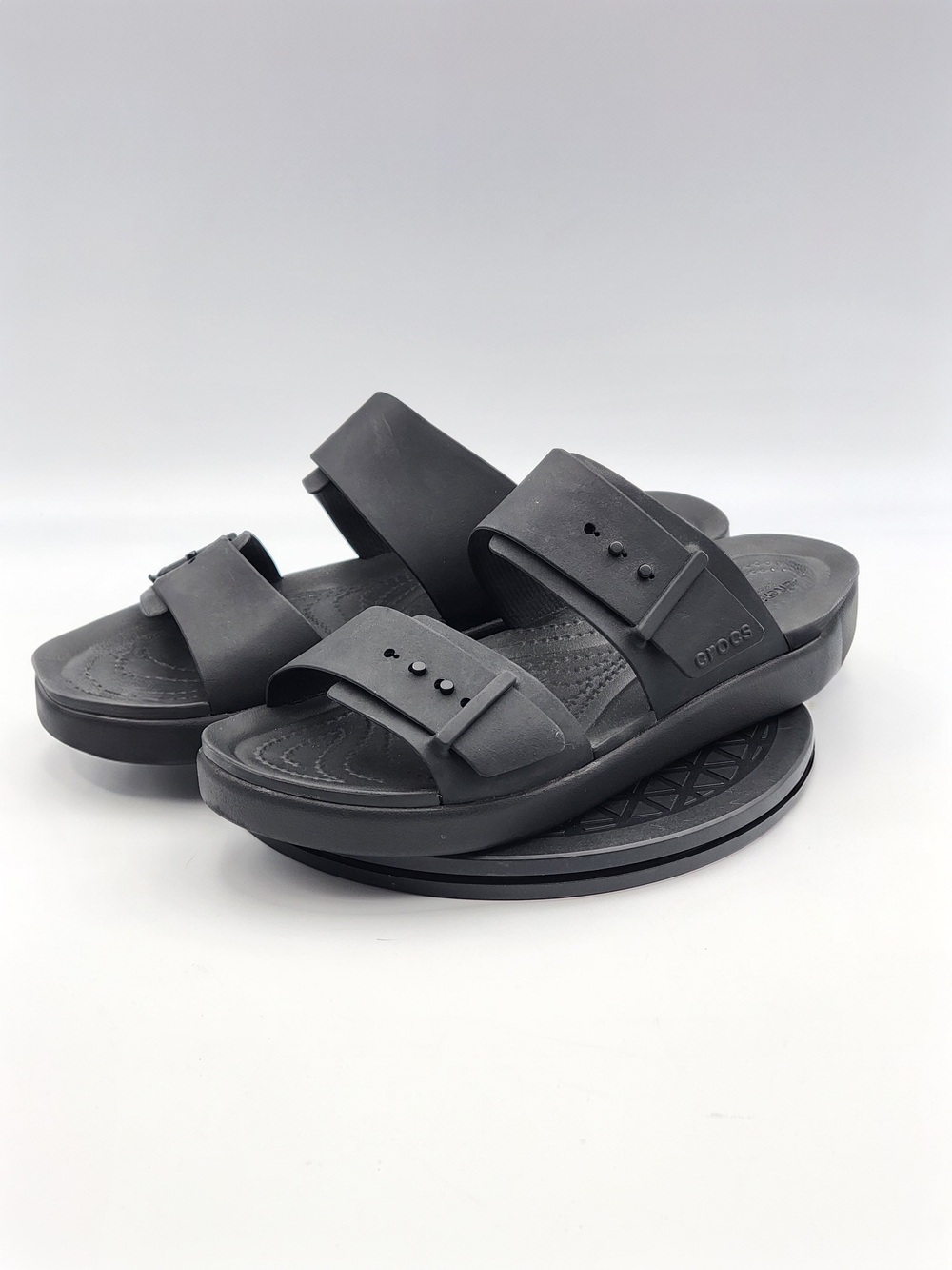 Crocs Brooklyn Low Wedge Black Platform Sandals Womens Size 8 LiteRide Comfort